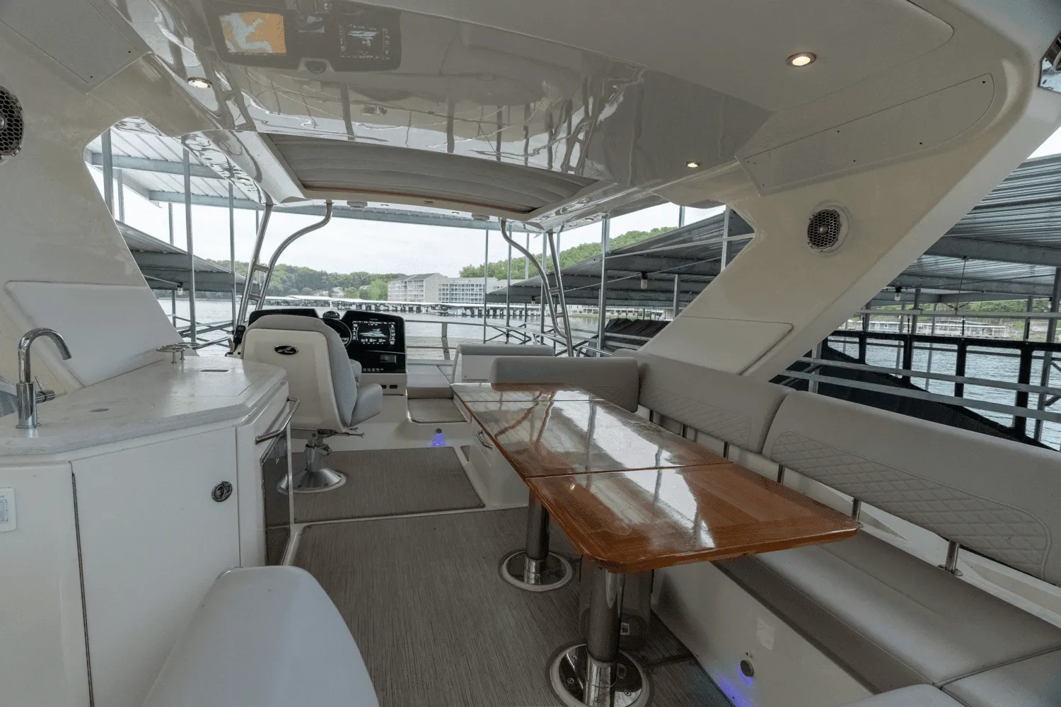 2018 Sea Ray
                                                             L550 FLY Image Thumbnail #20