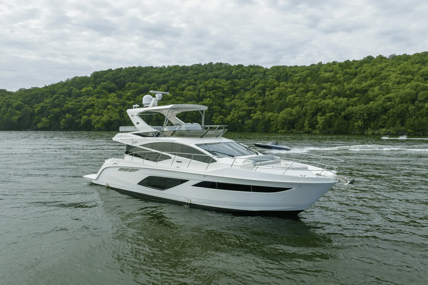 2018 Sea Ray
                                                             L550 FLY Image Thumbnail #1