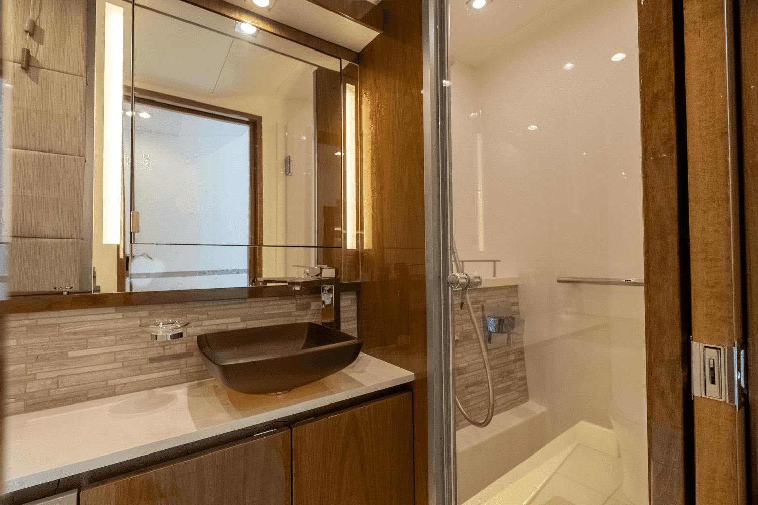 2018 Sea Ray L550 FLY Image Thumbnail #30