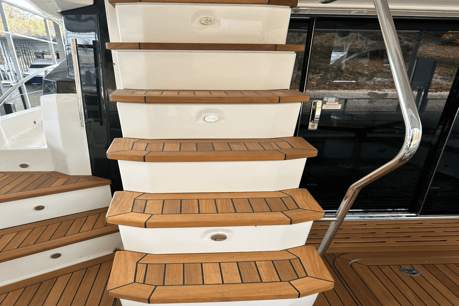 2018 Sea Ray L550 FLY Image Thumbnail #10