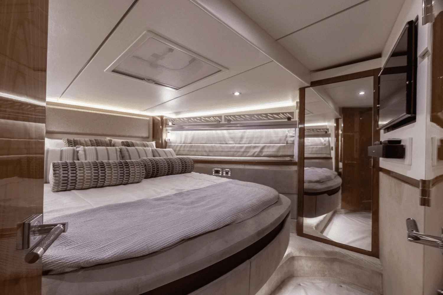 2018 Sea Ray L550 FLY Image Thumbnail #33