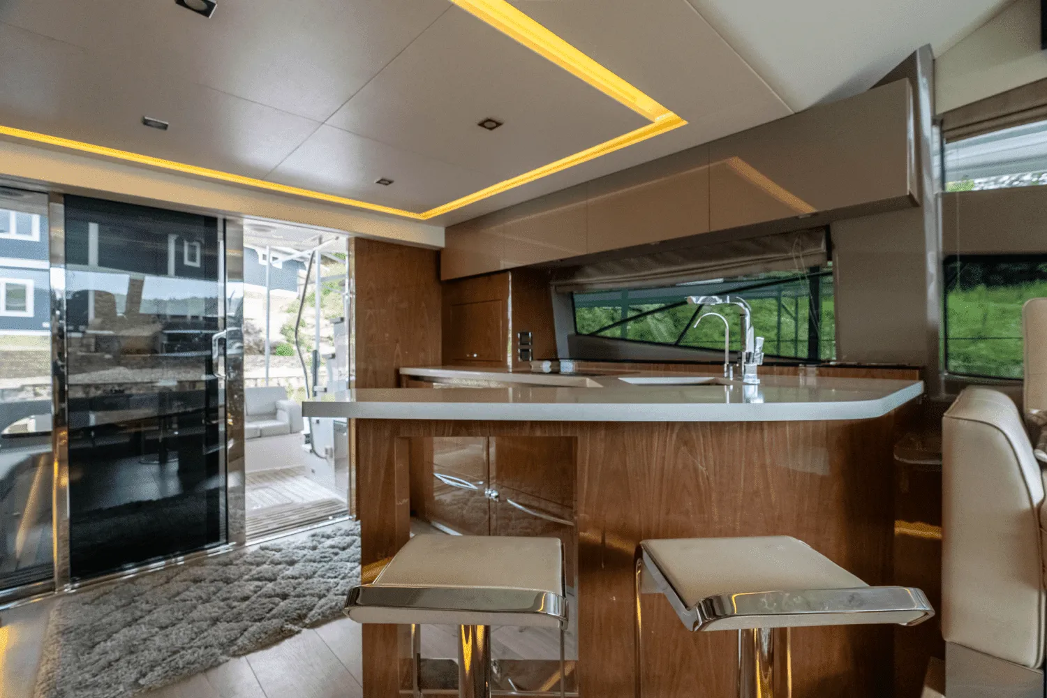 2018 Sea Ray
                                                             L550 FLY Image Thumbnail #29