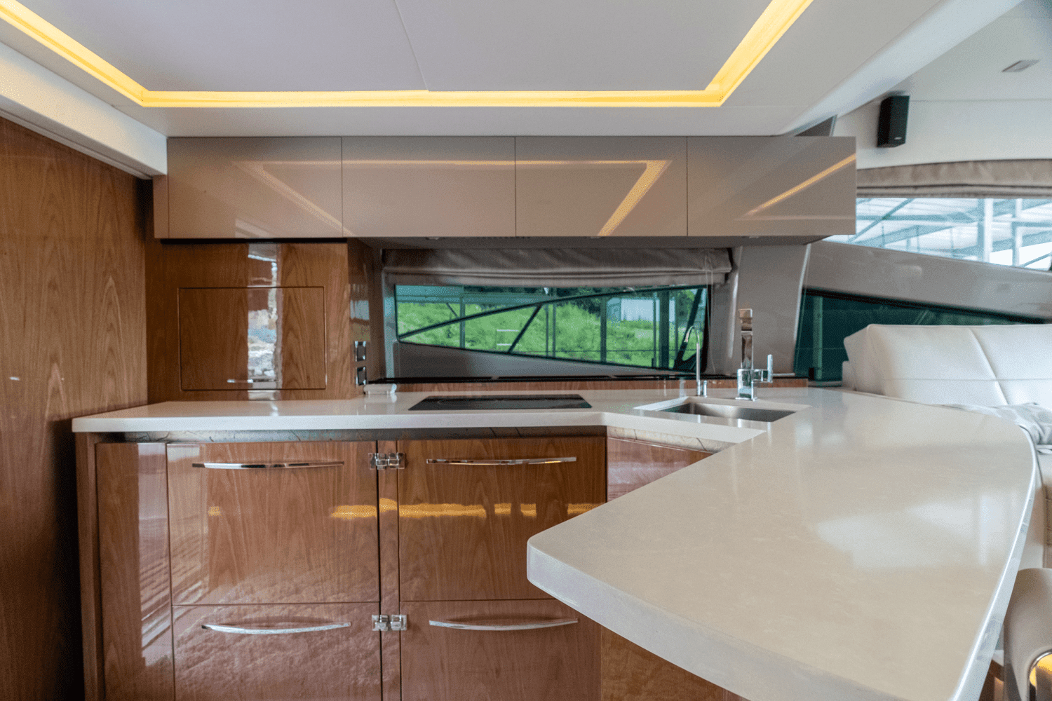 2018 Sea Ray L550 FLY Image Thumbnail #27
