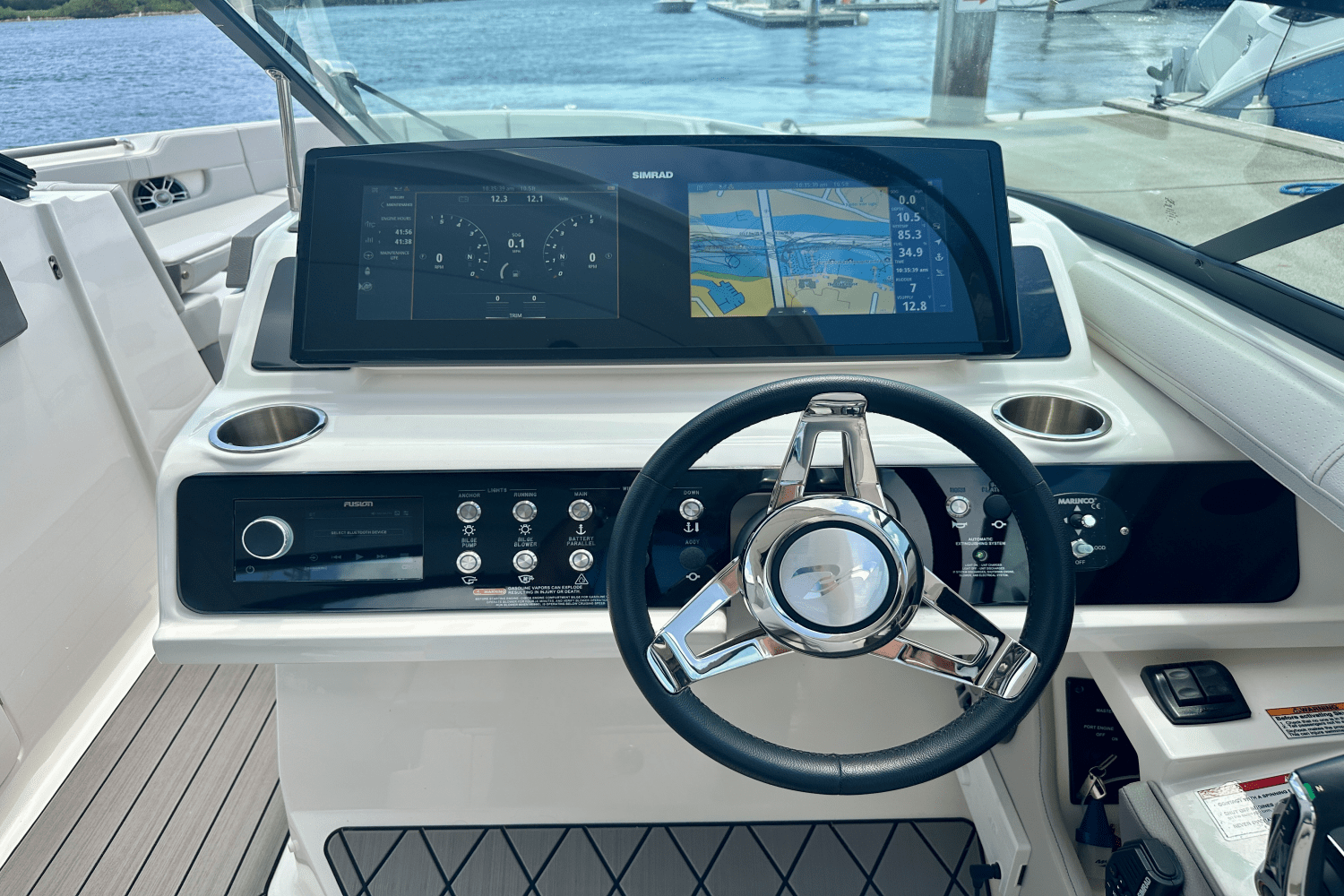 2024 Sea Ray 310 SLX OB Image Thumbnail #12