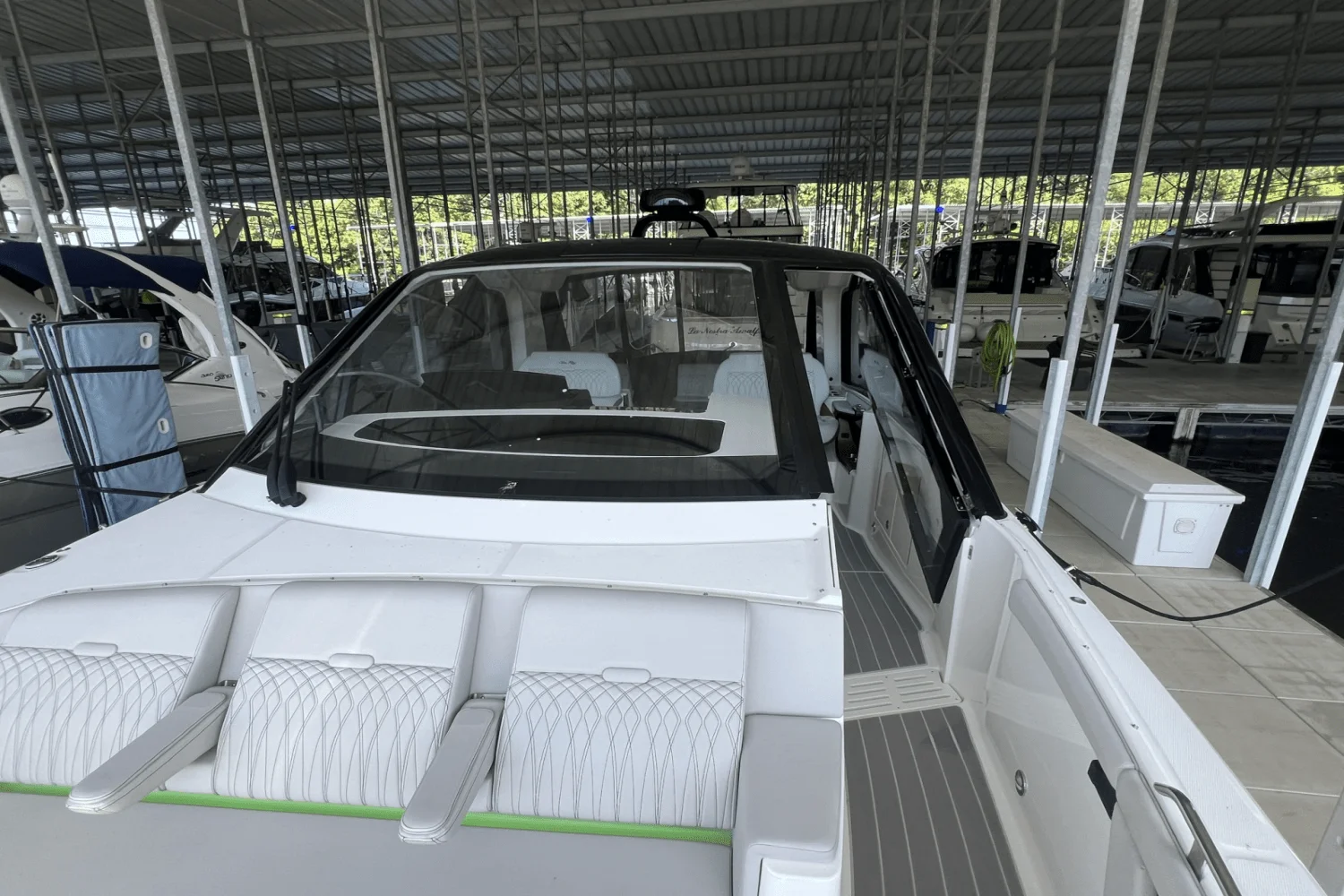 2024 Sea Ray 370 DA Image Thumbnail #18