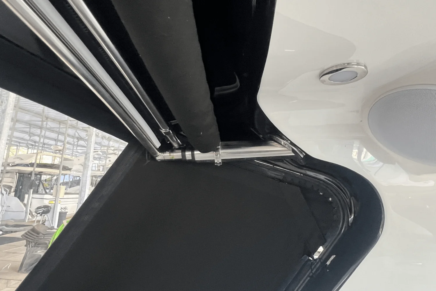 2024 Sea Ray 370 DA Image Thumbnail #15