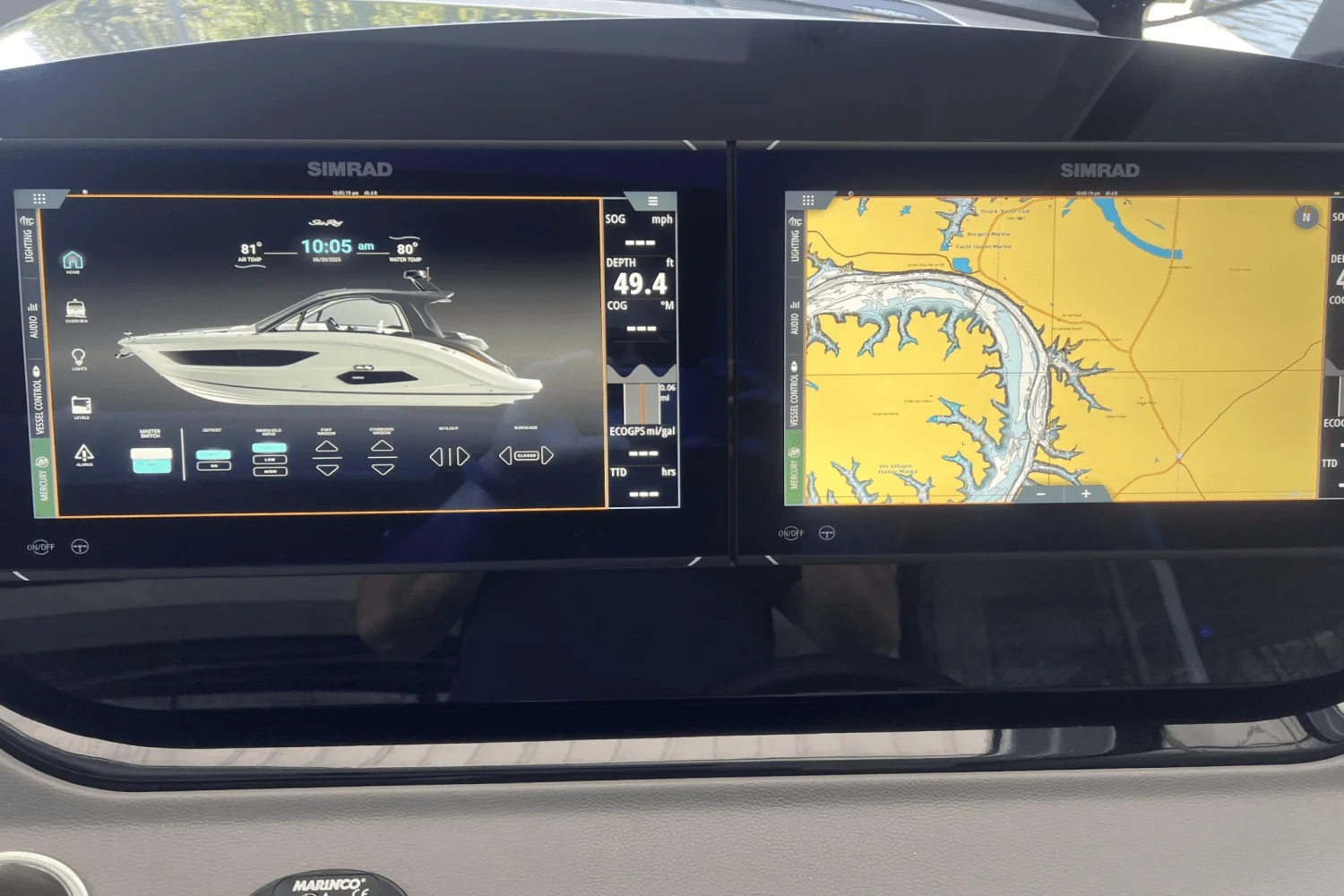 2024 Sea Ray 370 DA Image Thumbnail #9