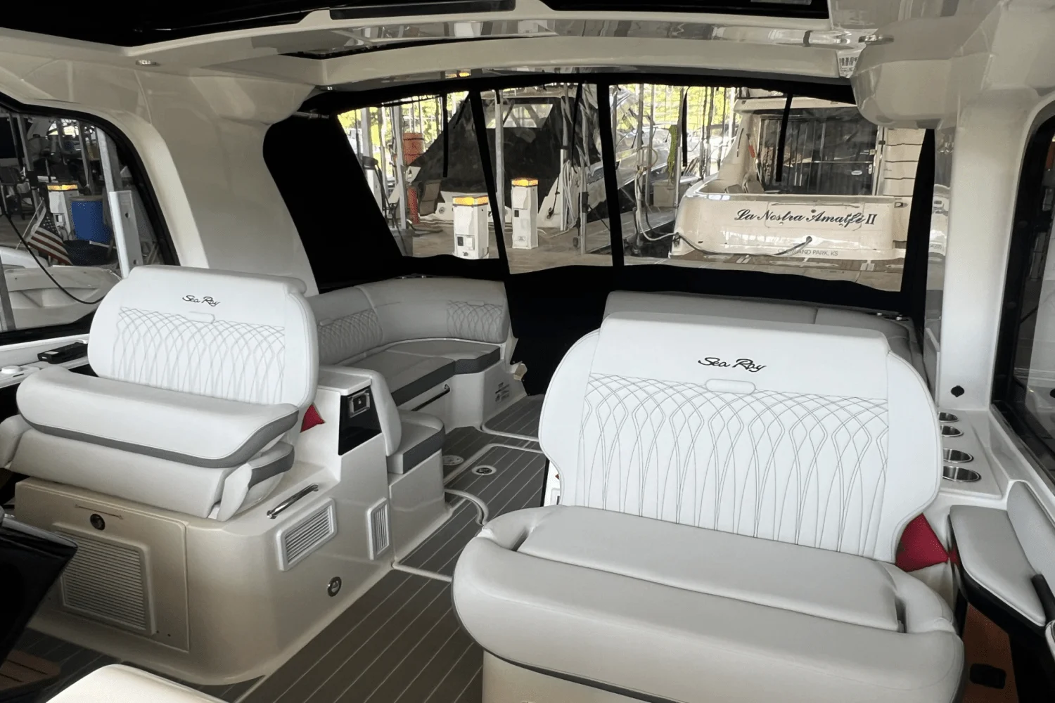 2024 Sea Ray 370 DA Image Thumbnail #20