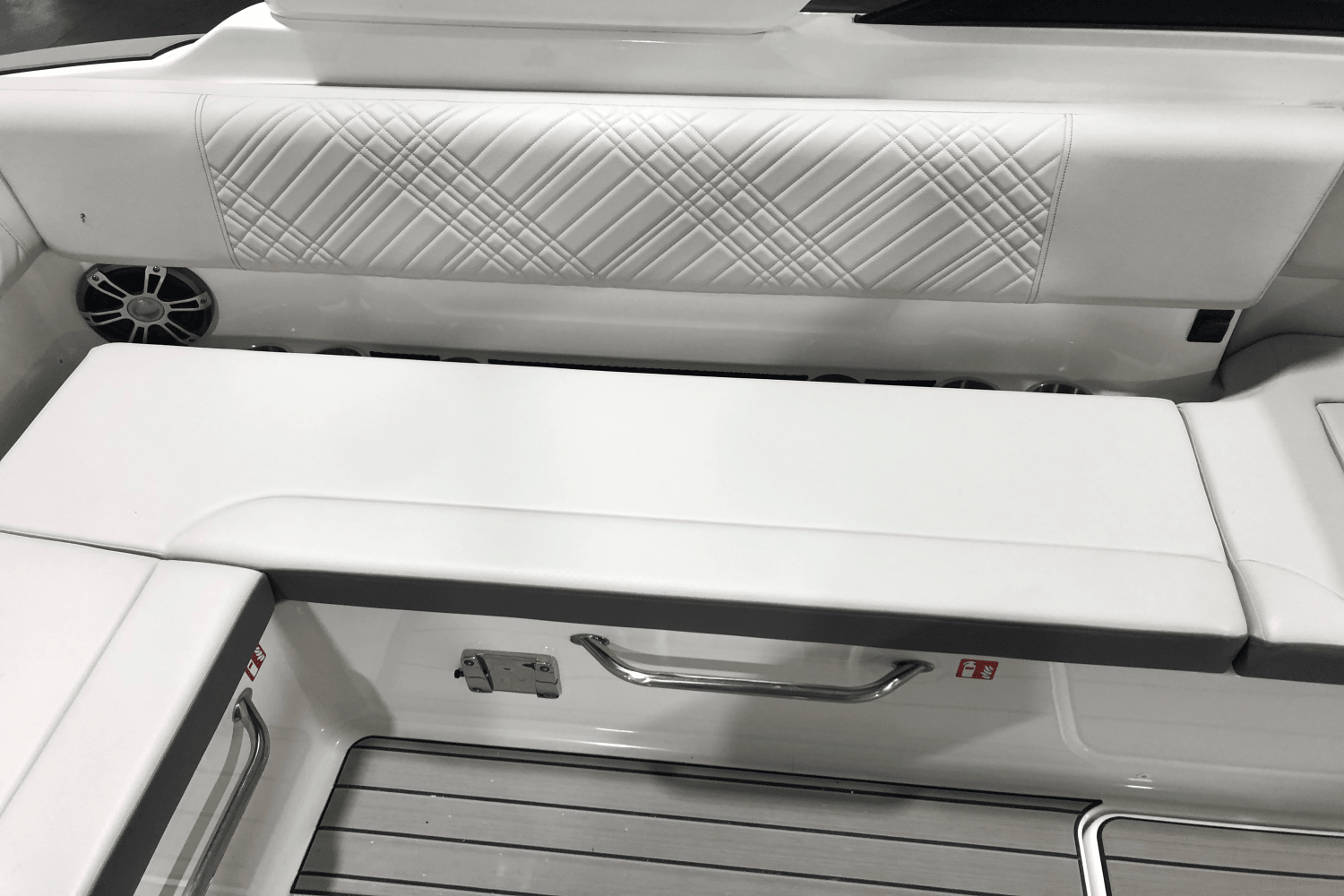 2025 Sea Ray SDX 270 Outboard Image Thumbnail #43