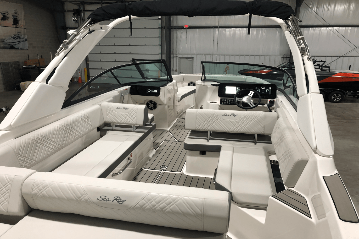 2025 Sea Ray SDX 270 Outboard Image Thumbnail #11