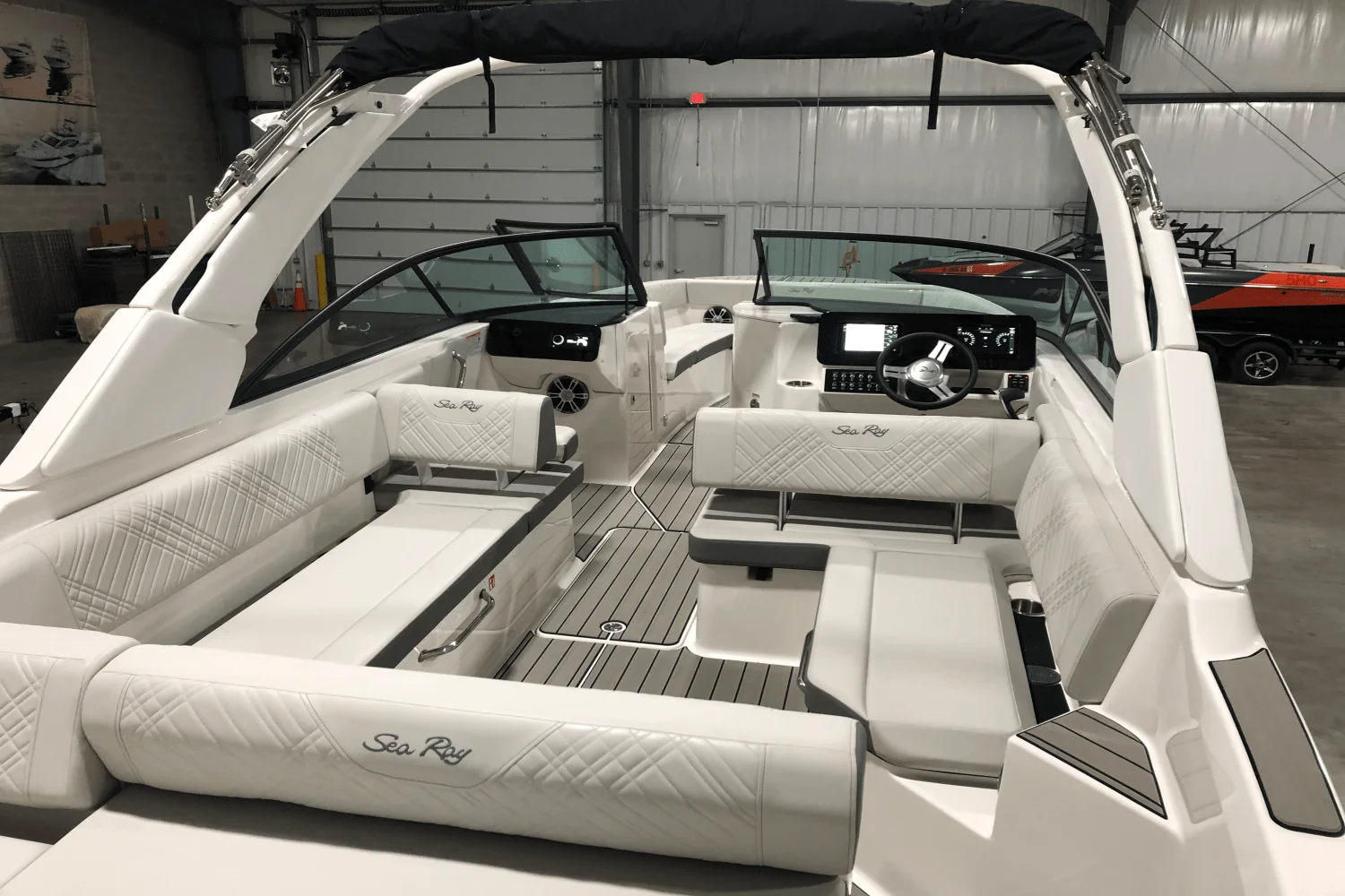 2025 Sea Ray SDX 270 Outboard Image Thumbnail #11