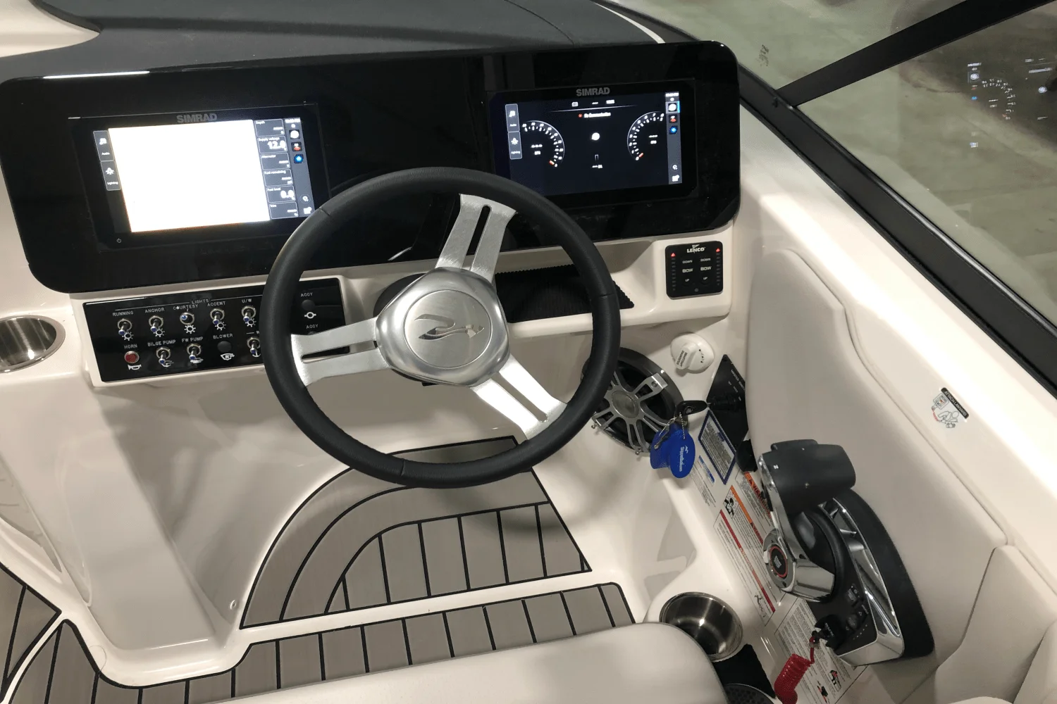 2025 Sea Ray SDX 270 Outboard Image Thumbnail #26