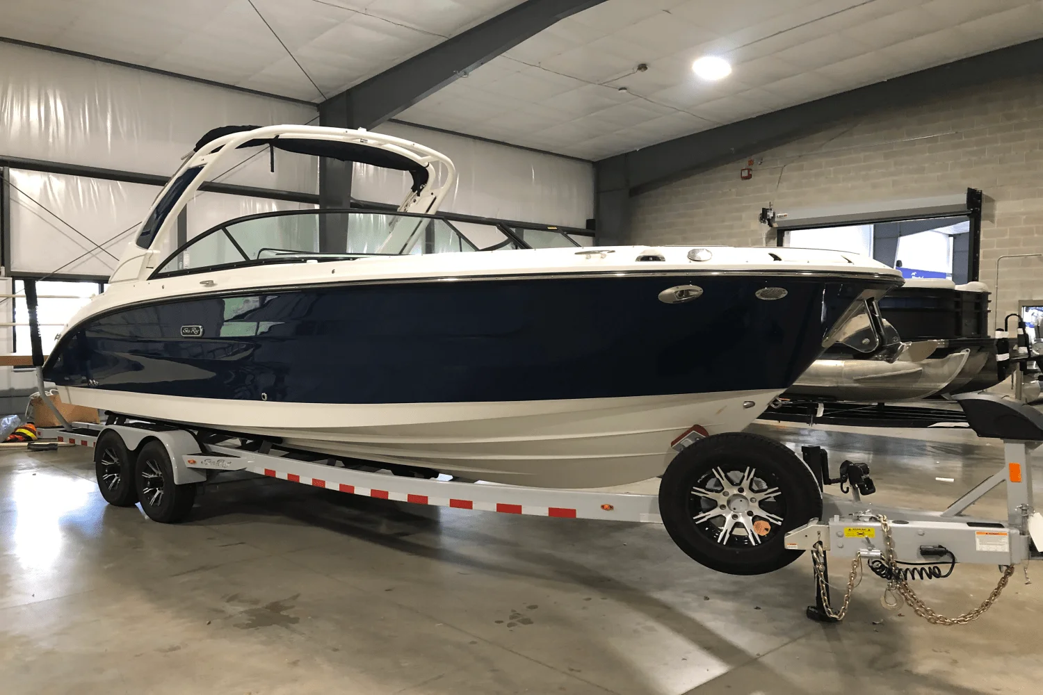 2025 Sea Ray SDX 270 Outboard Image Thumbnail #2