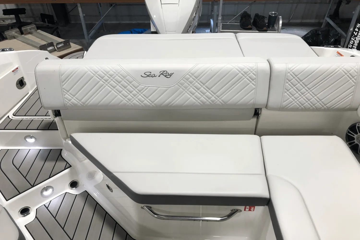 2025 Sea Ray SDX 270 Outboard Image Thumbnail #45