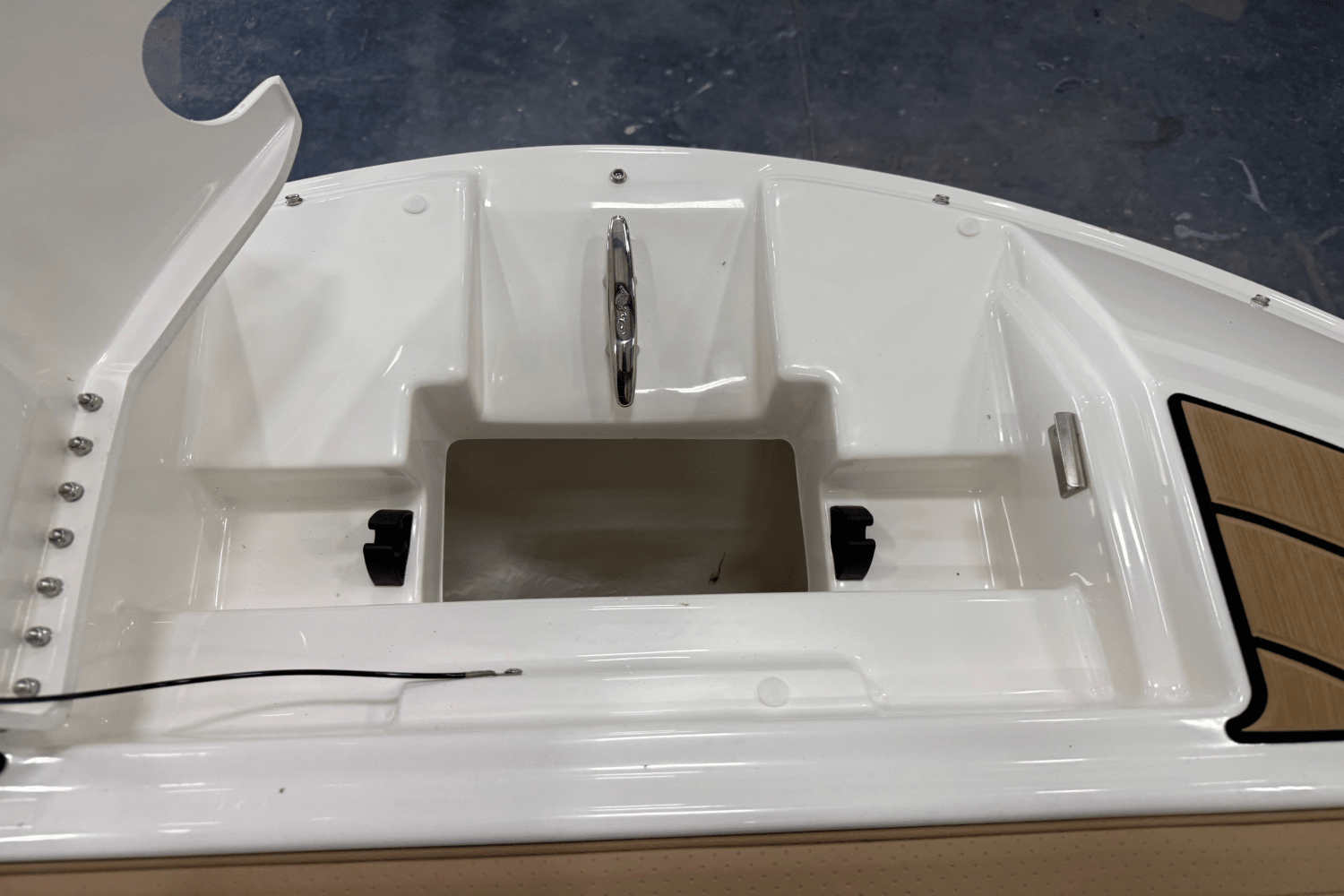 2025 Sea Ray 250 SDX Image Thumbnail #3