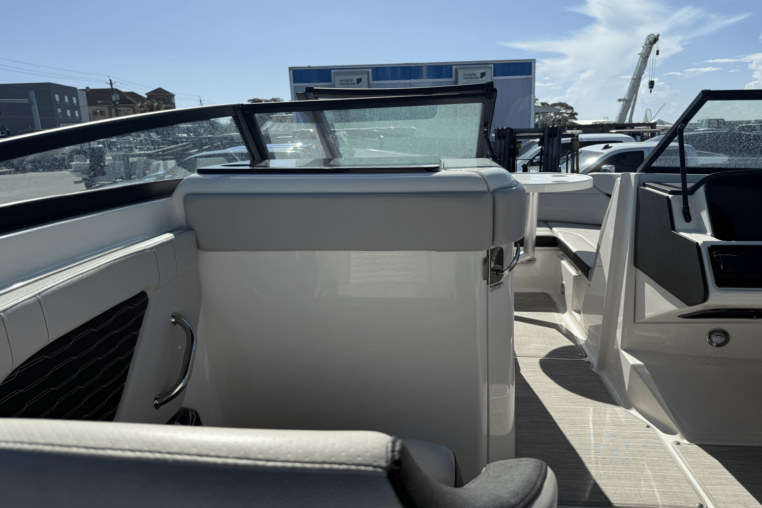 2023 Sea Ray SPX 230 Outboard Image Thumbnail #35