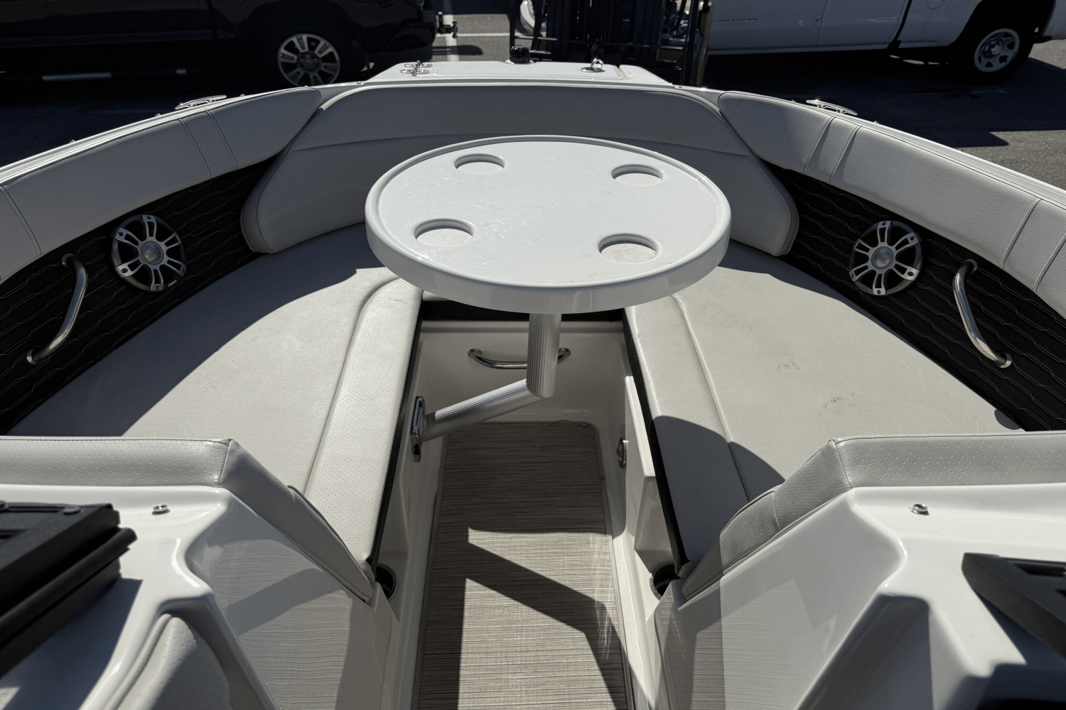 2023 Sea Ray SPX 230 Outboard Image Thumbnail #22