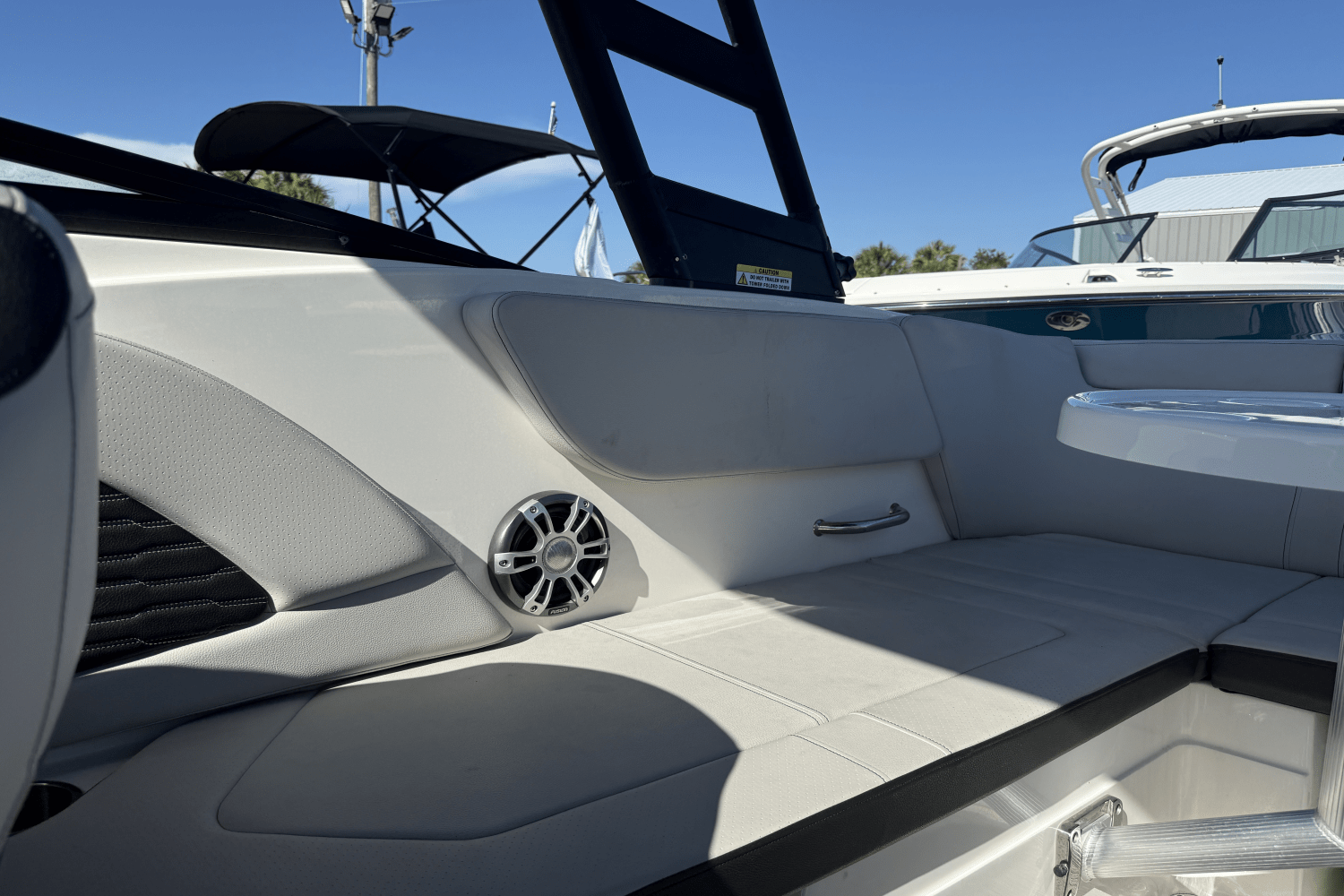 2023 Sea Ray SPX 230 Outboard Image Thumbnail #19