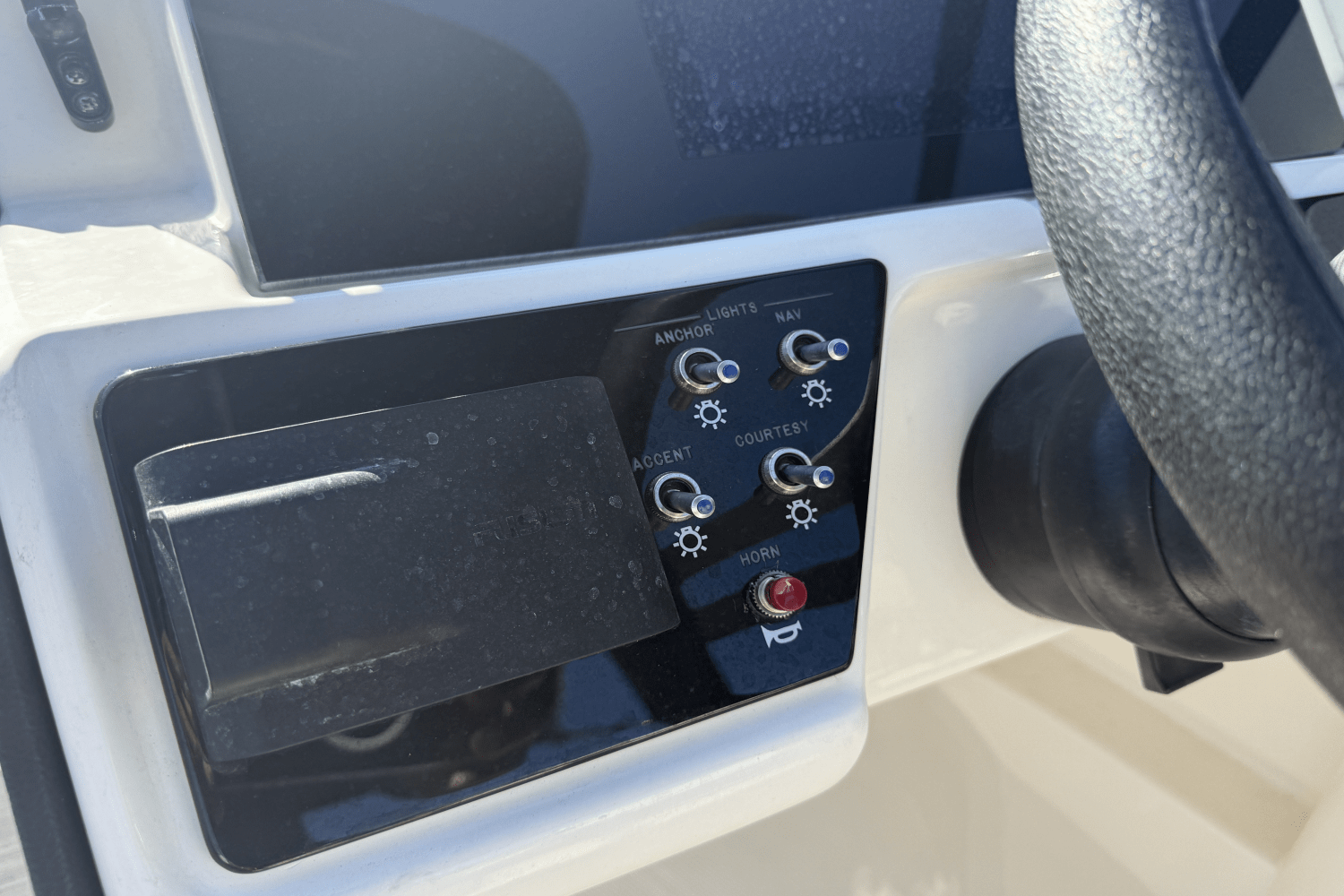 2023 Sea Ray SPX 230 Outboard Image Thumbnail #31