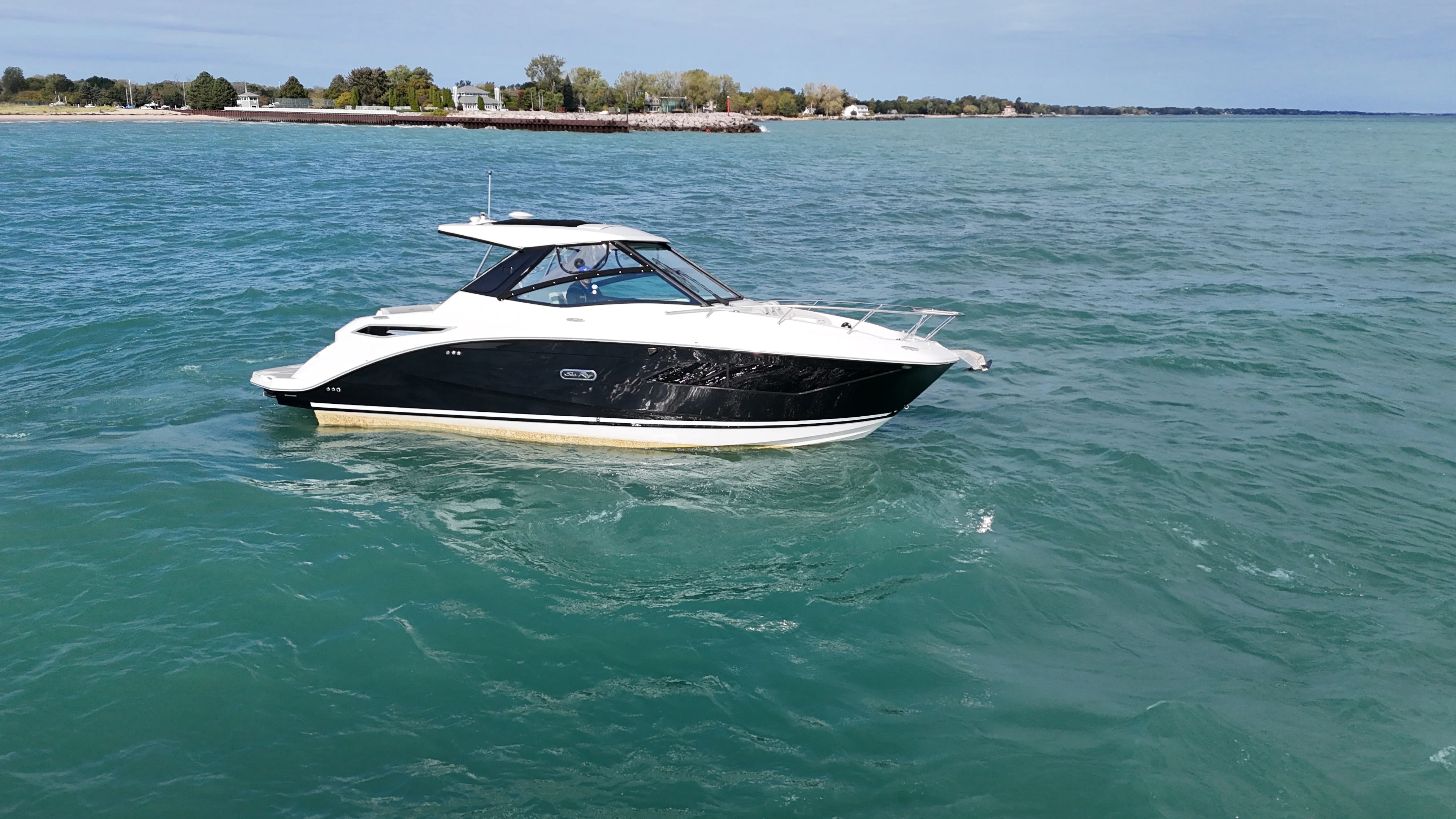 2025 Sea Ray Sundancer 320 Image Thumbnail #12