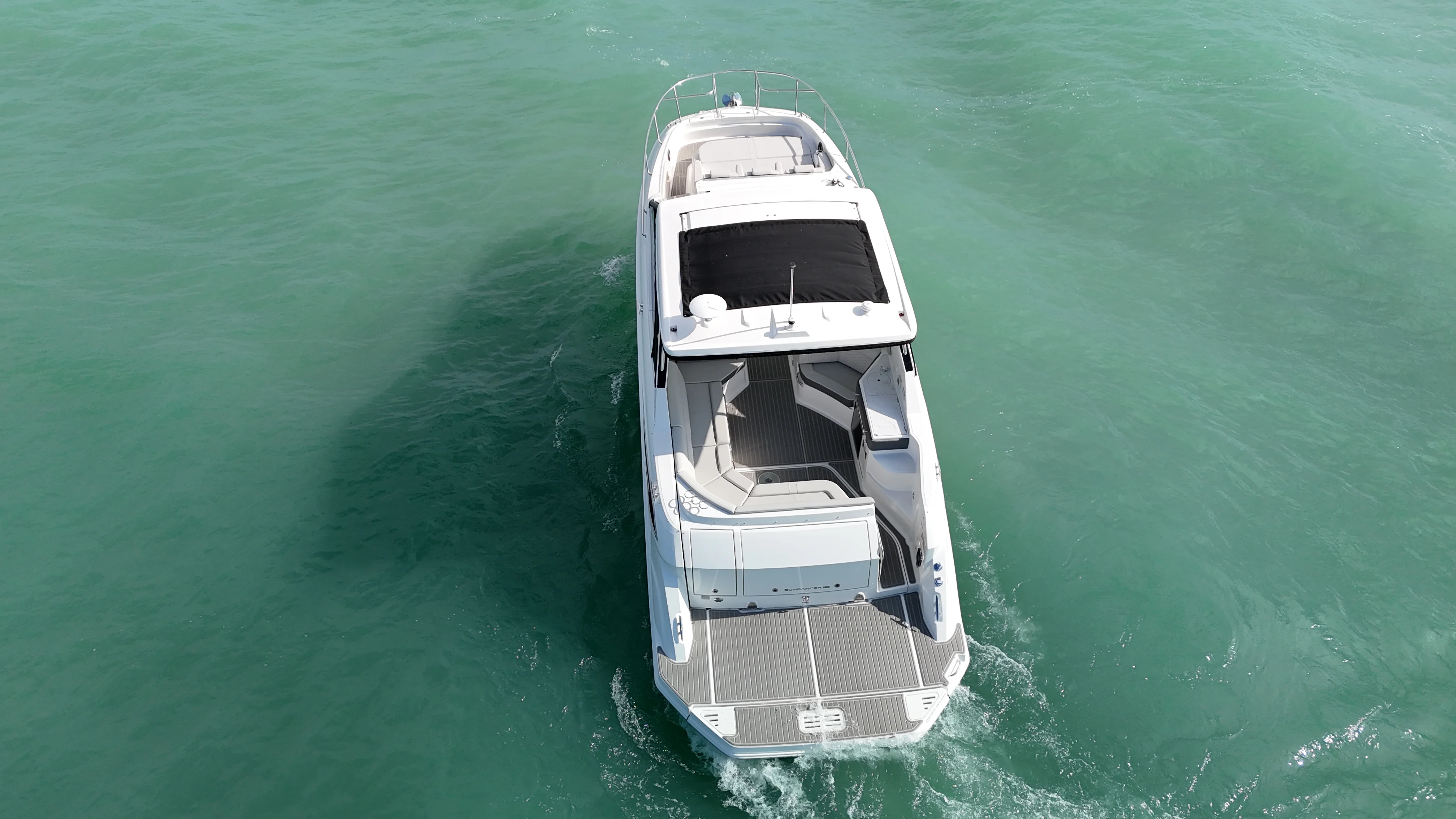 2025 Sea Ray Sundancer 320 Image Thumbnail #15