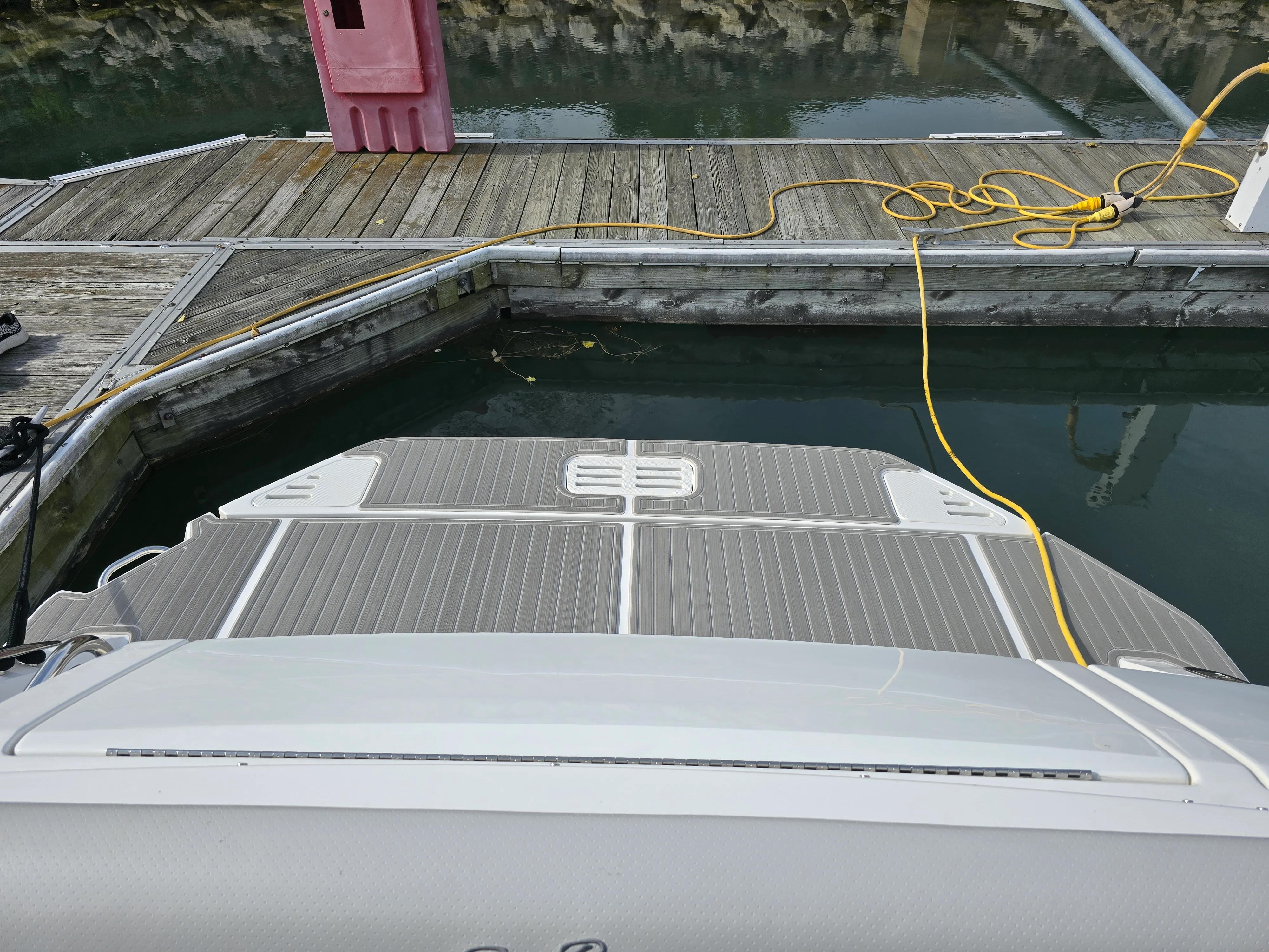 2025 Sea Ray Sundancer 320 Image Thumbnail #37