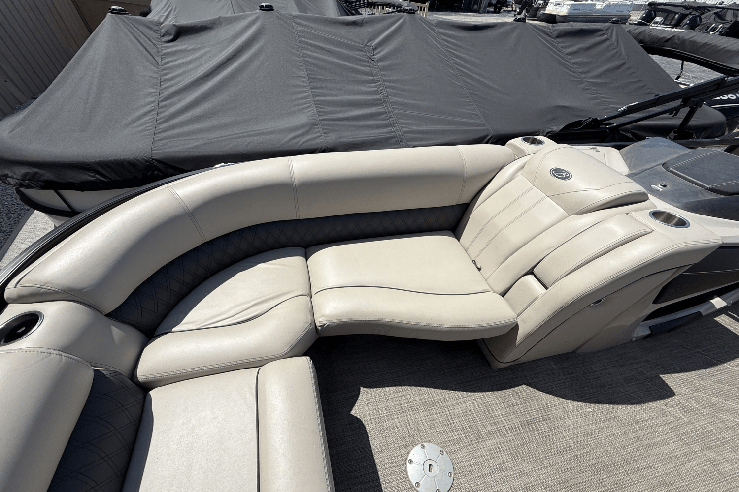 2019 Barletta L23U Image Thumbnail #8