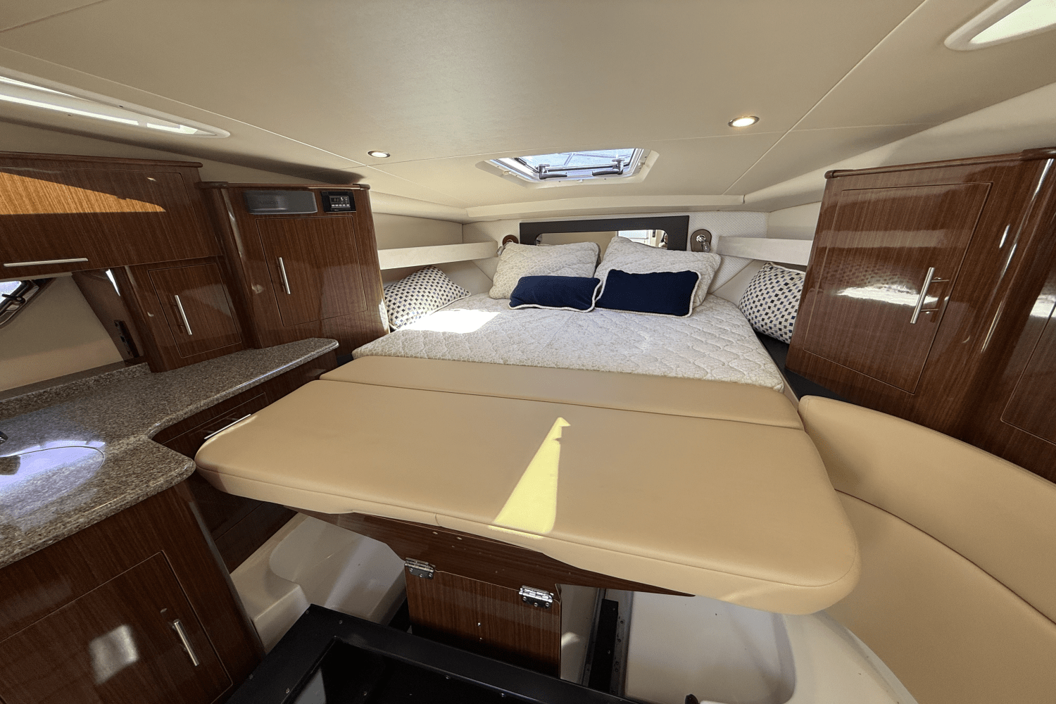 2015 Regal 35 SPORT COUPE Image Thumbnail #38
