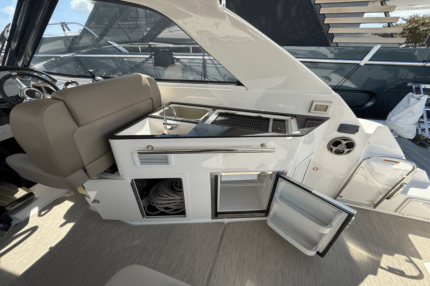 2015 Regal 35 SPORT COUPE Image Thumbnail #19