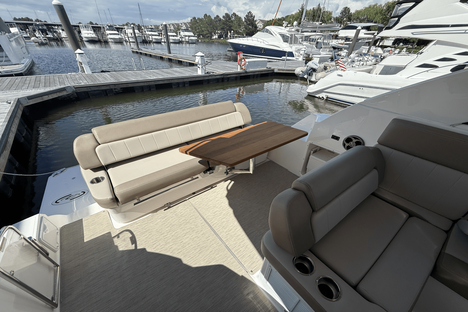 2015 Regal 35 SPORT COUPE Image Thumbnail #17
