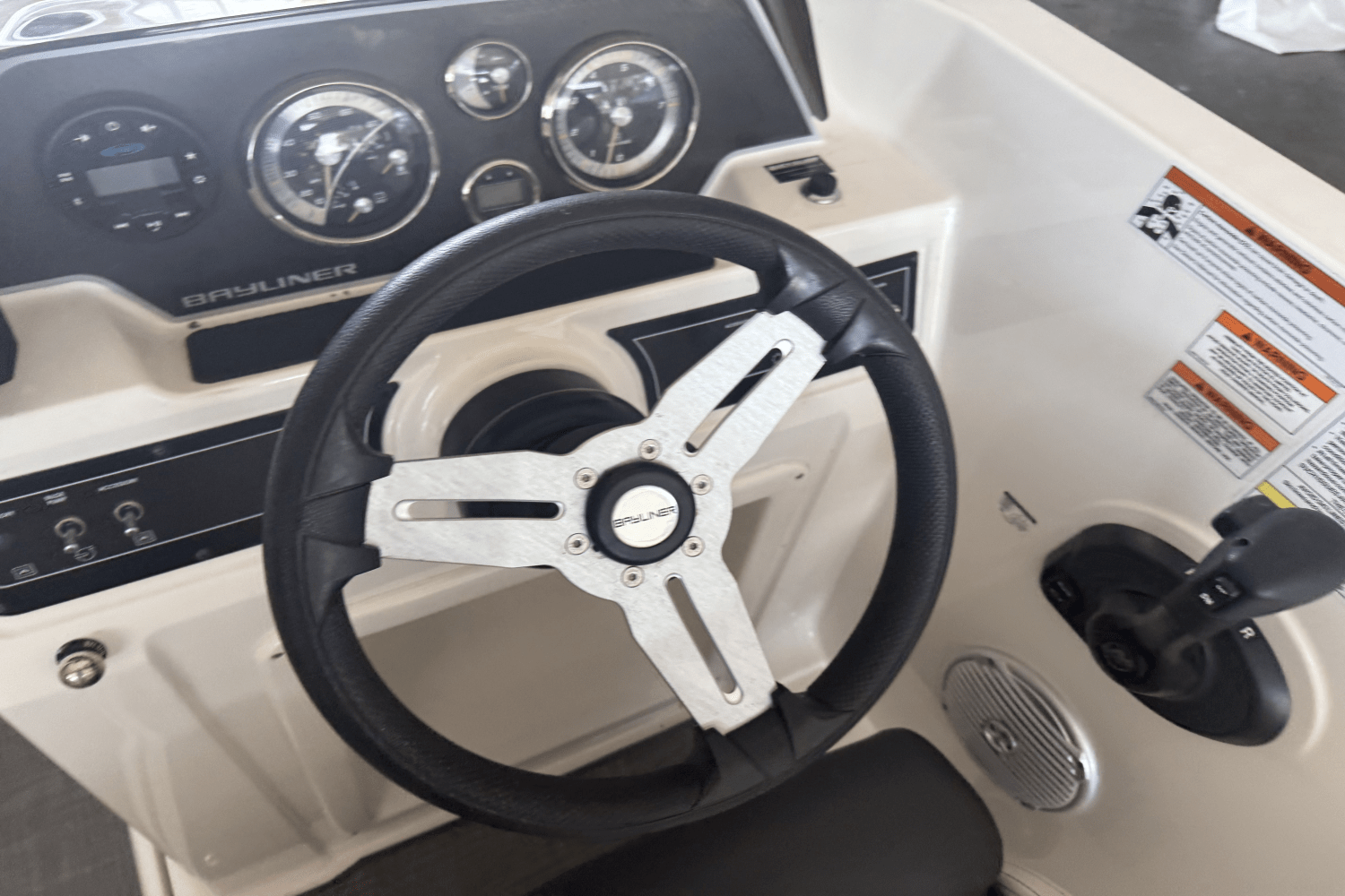2022 Bayliner DX2000 Image Thumbnail #11