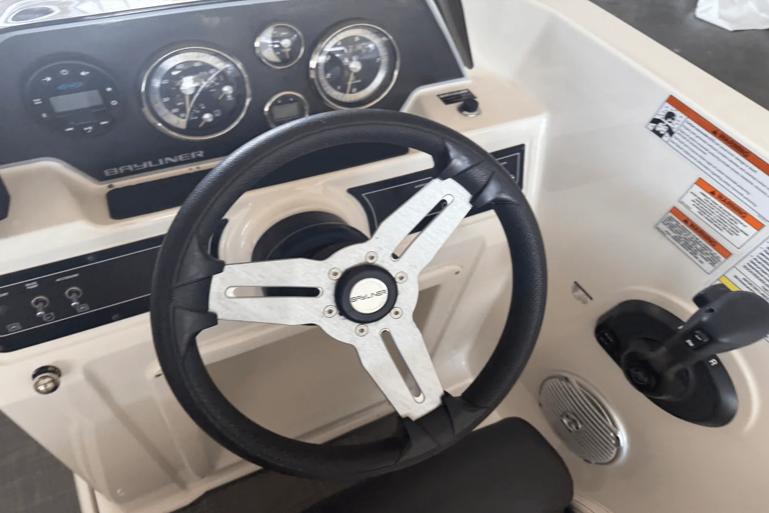 2022 Bayliner DX2000 Image Thumbnail #11