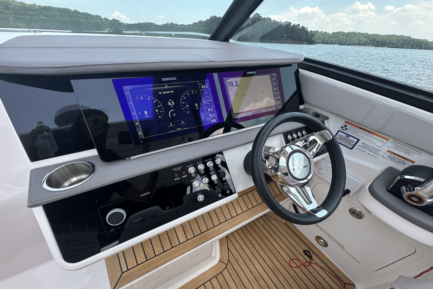 2023 Sea Ray Sundancer 320 Image Thumbnail #25
