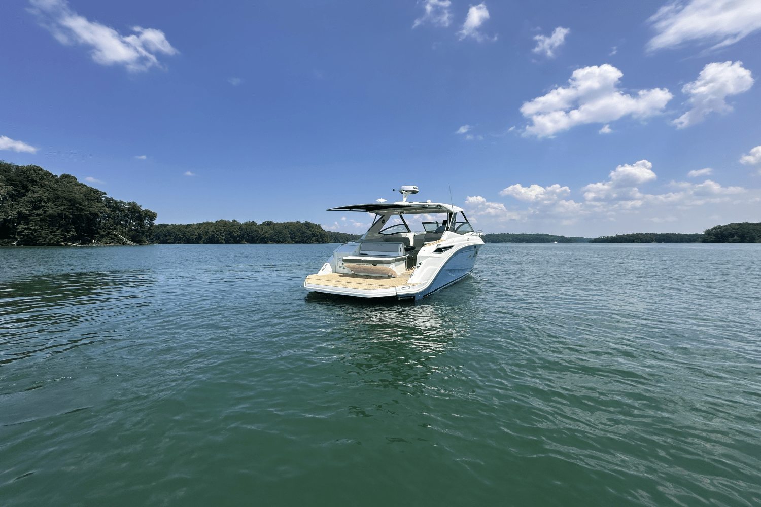 2023 Sea Ray Sundancer 320 Image Thumbnail #10