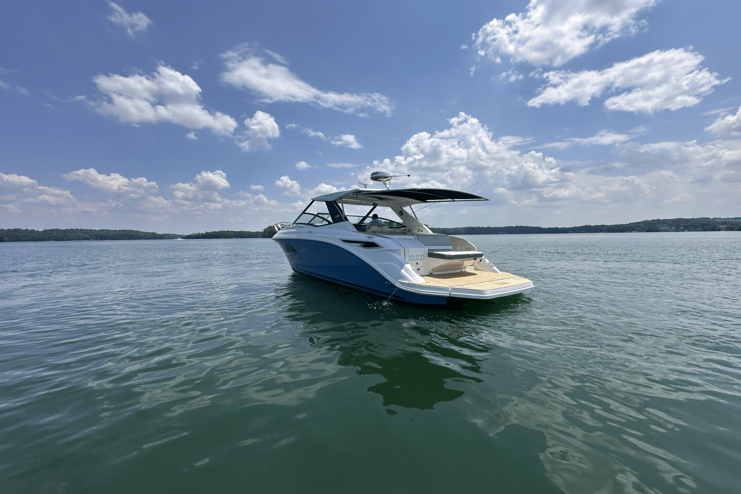 2023 Sea Ray Sundancer 320 Image Thumbnail #8
