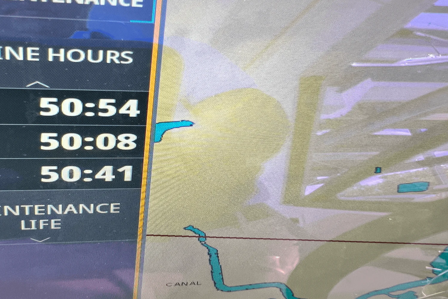 2024 Sea Ray Sundancer 320 Outboard Image Thumbnail #9