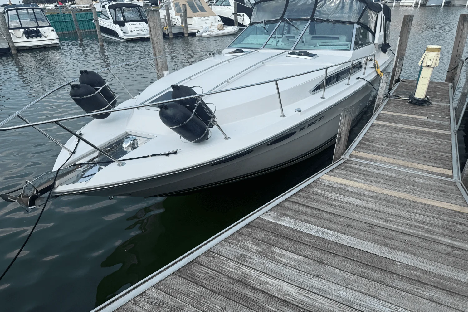 1986 Sea Ray 340 SUNDANCER Image Thumbnail #3