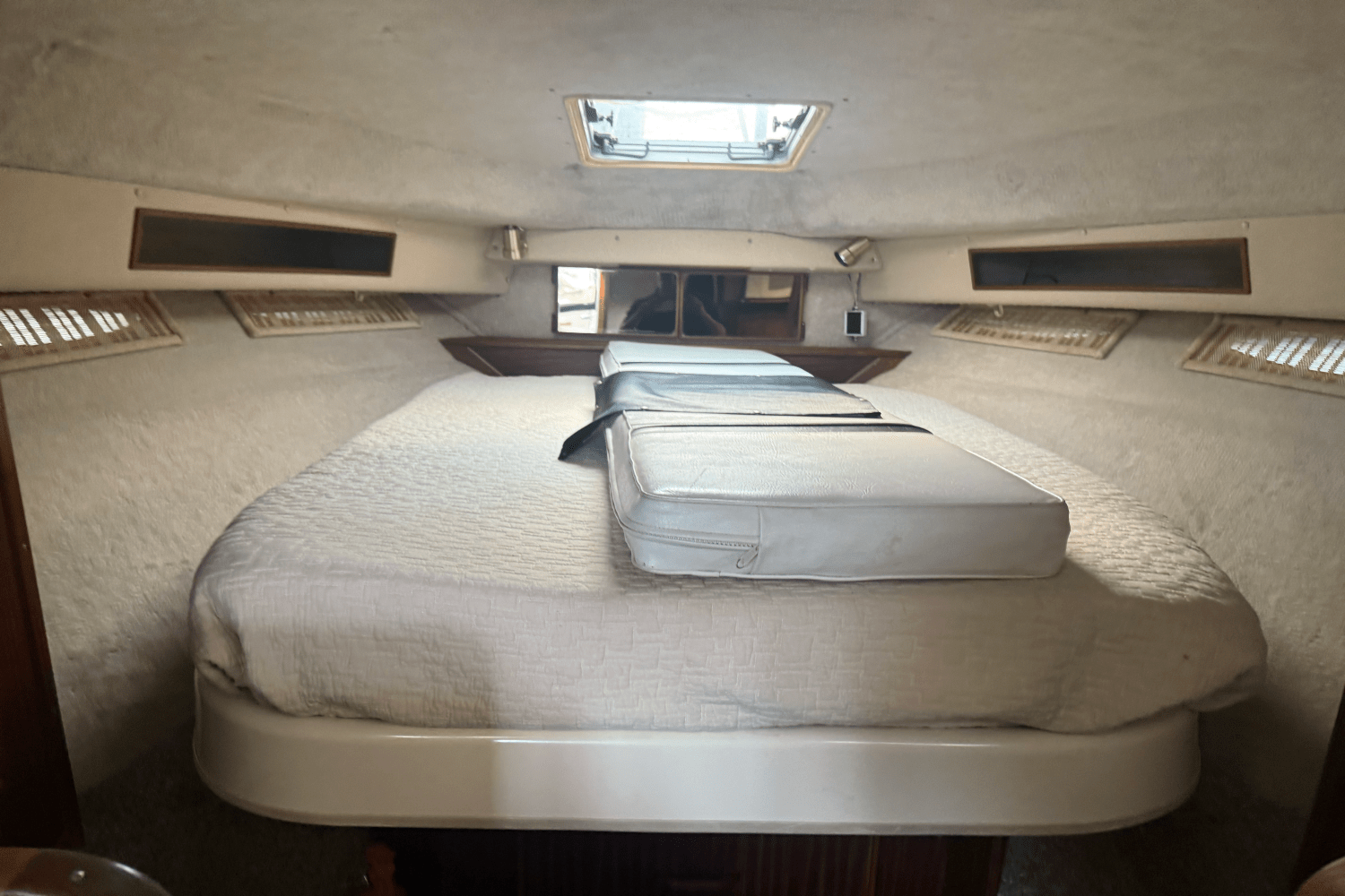 1986 Sea Ray 340 SUNDANCER Image Thumbnail #34