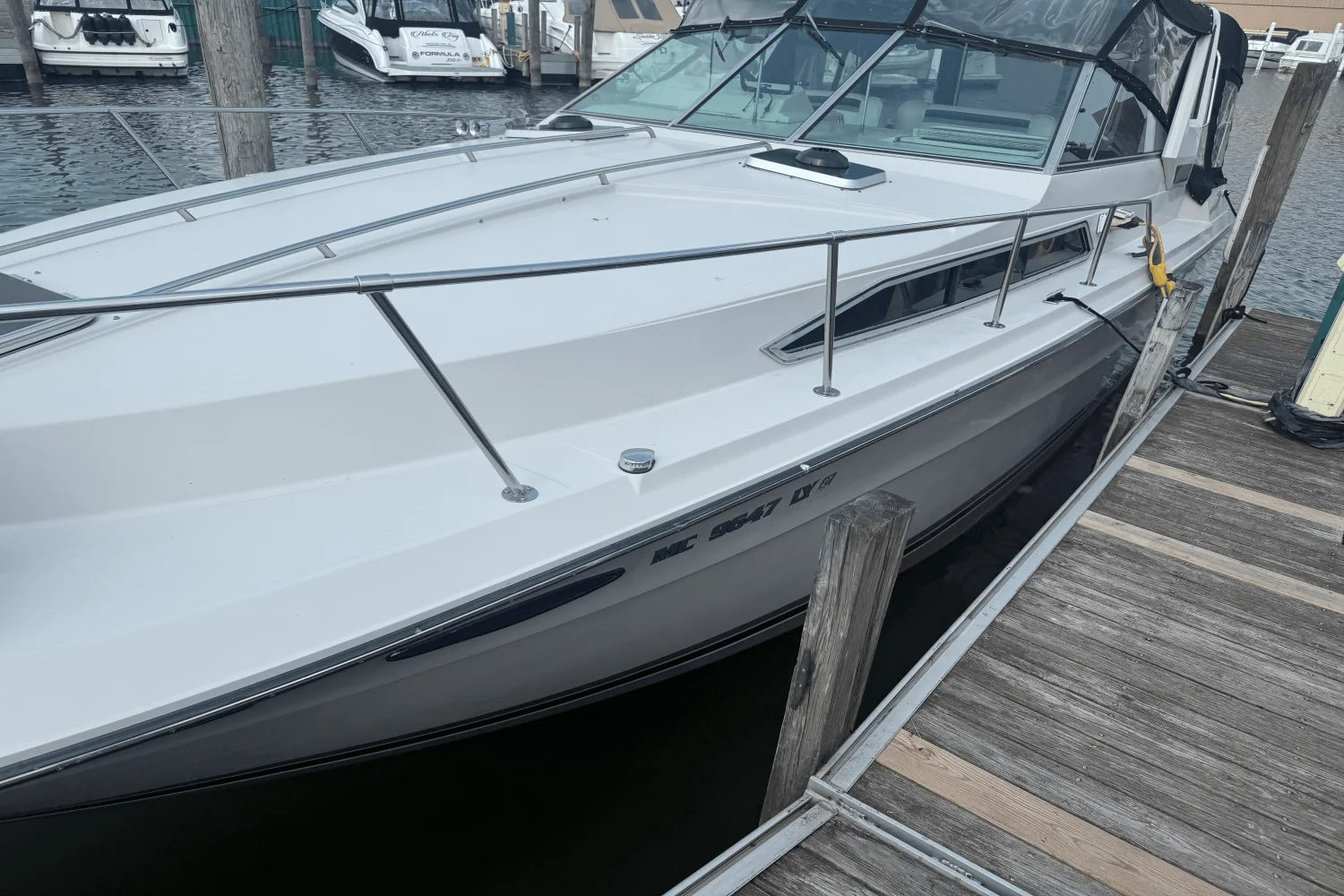 1986 Sea Ray 340 SUNDANCER Image Thumbnail #5