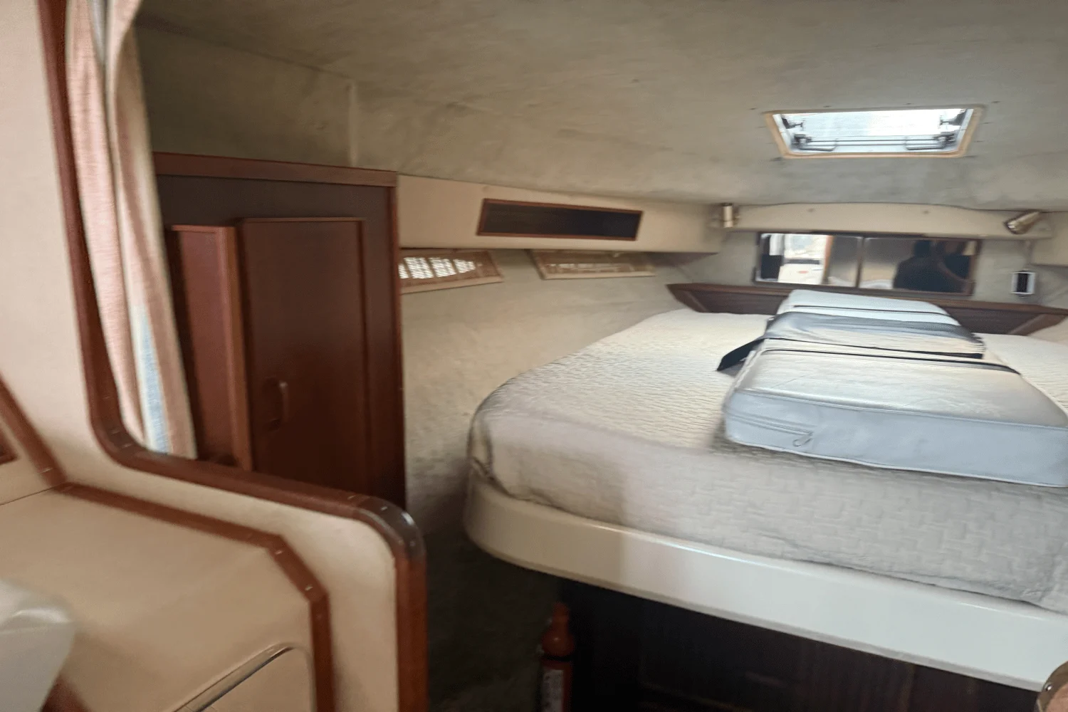 1986 Sea Ray 340 SUNDANCER Image Thumbnail #33