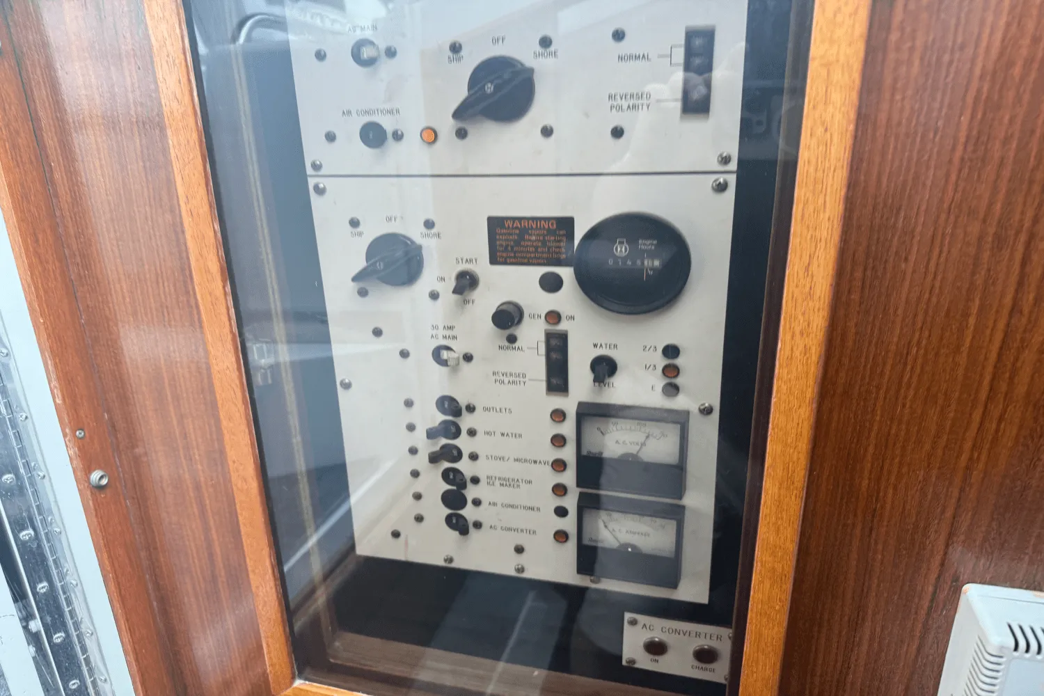 1986 Sea Ray 340 SUNDANCER Image Thumbnail #24