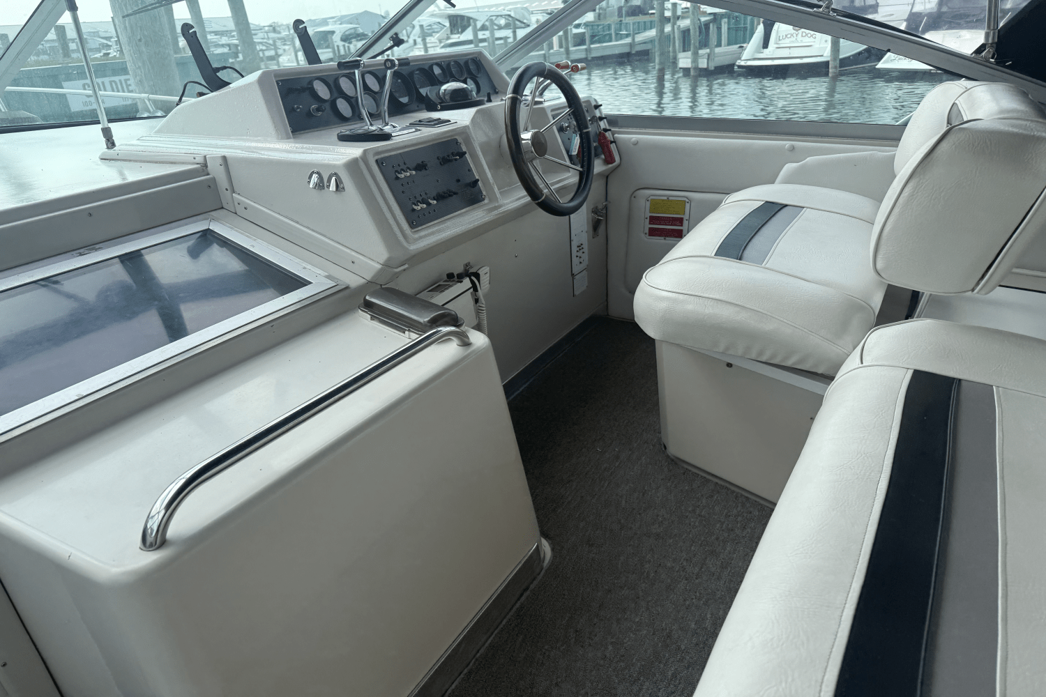 1986 Sea Ray 340 SUNDANCER Image Thumbnail #14