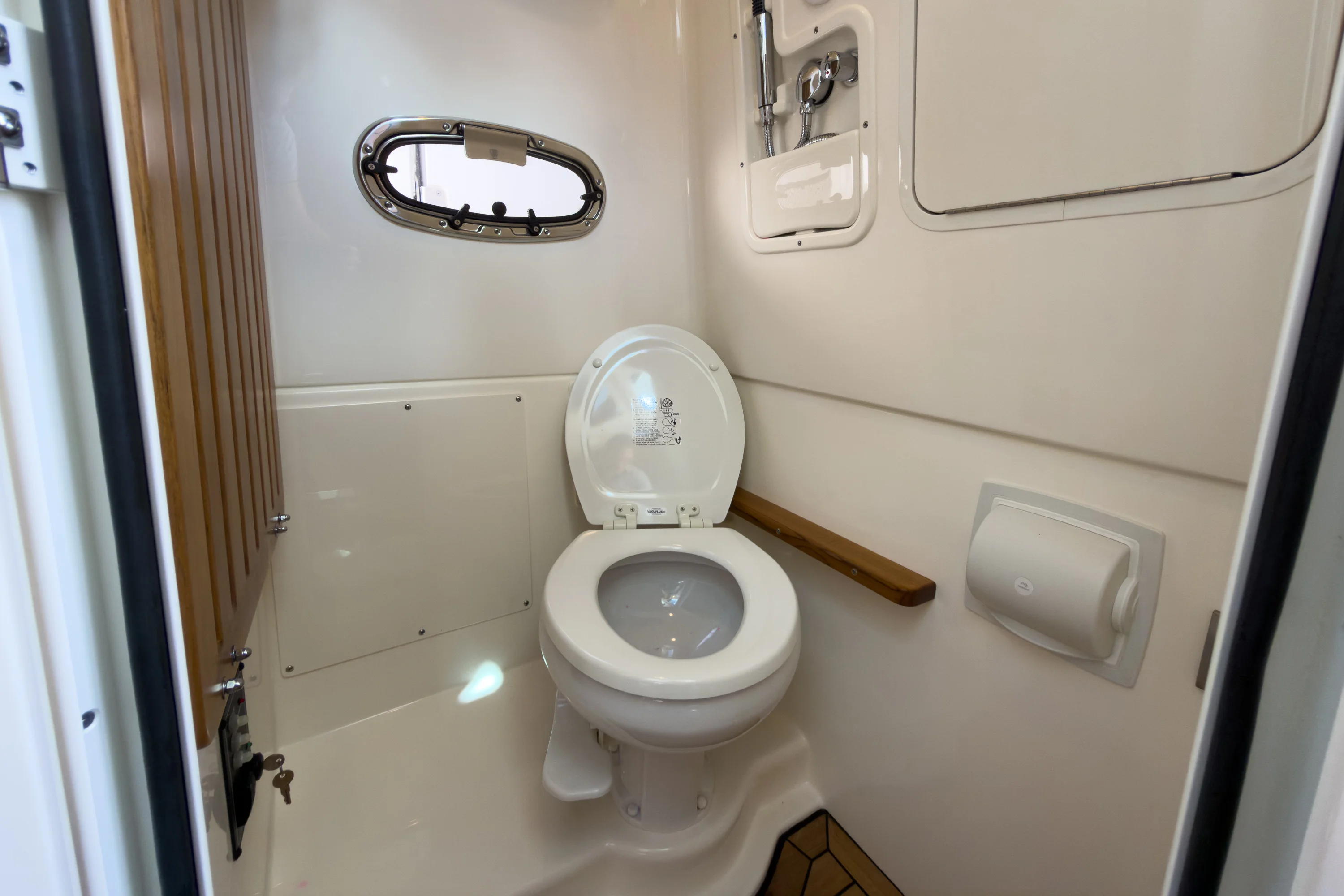 2026 Boston Whaler 380 Outrage Image Thumbnail #23