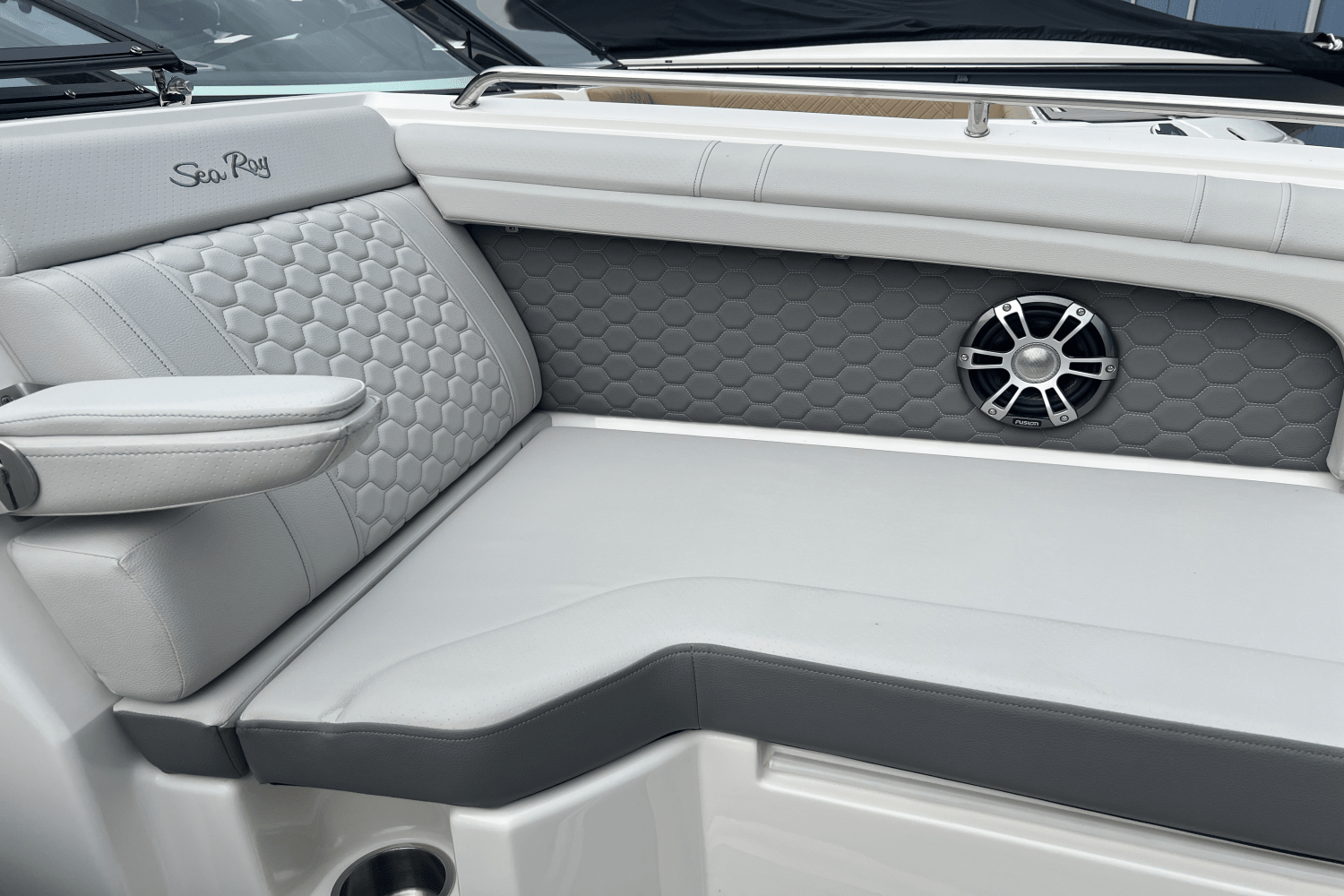 2025 Sea Ray SDX 290 Image Thumbnail #35