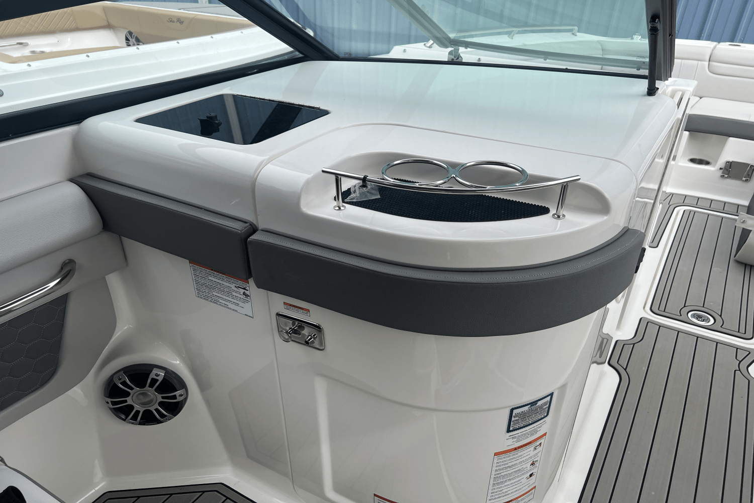 2025 Sea Ray SDX 290 Image Thumbnail #29