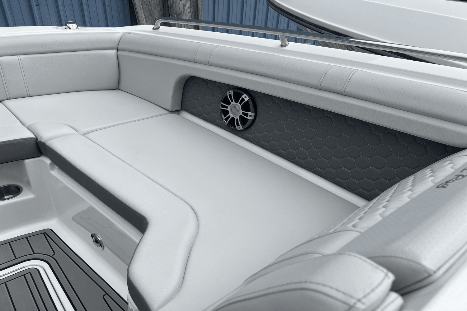 2025 Sea Ray SDX 290 Image Thumbnail #34