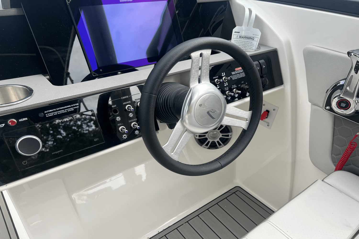 2025 Sea Ray SDX 290 Image Thumbnail #30