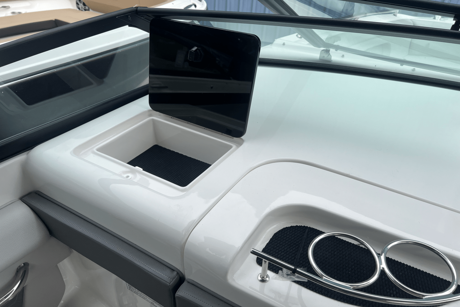 2025 Sea Ray SDX 290 Image Thumbnail #28