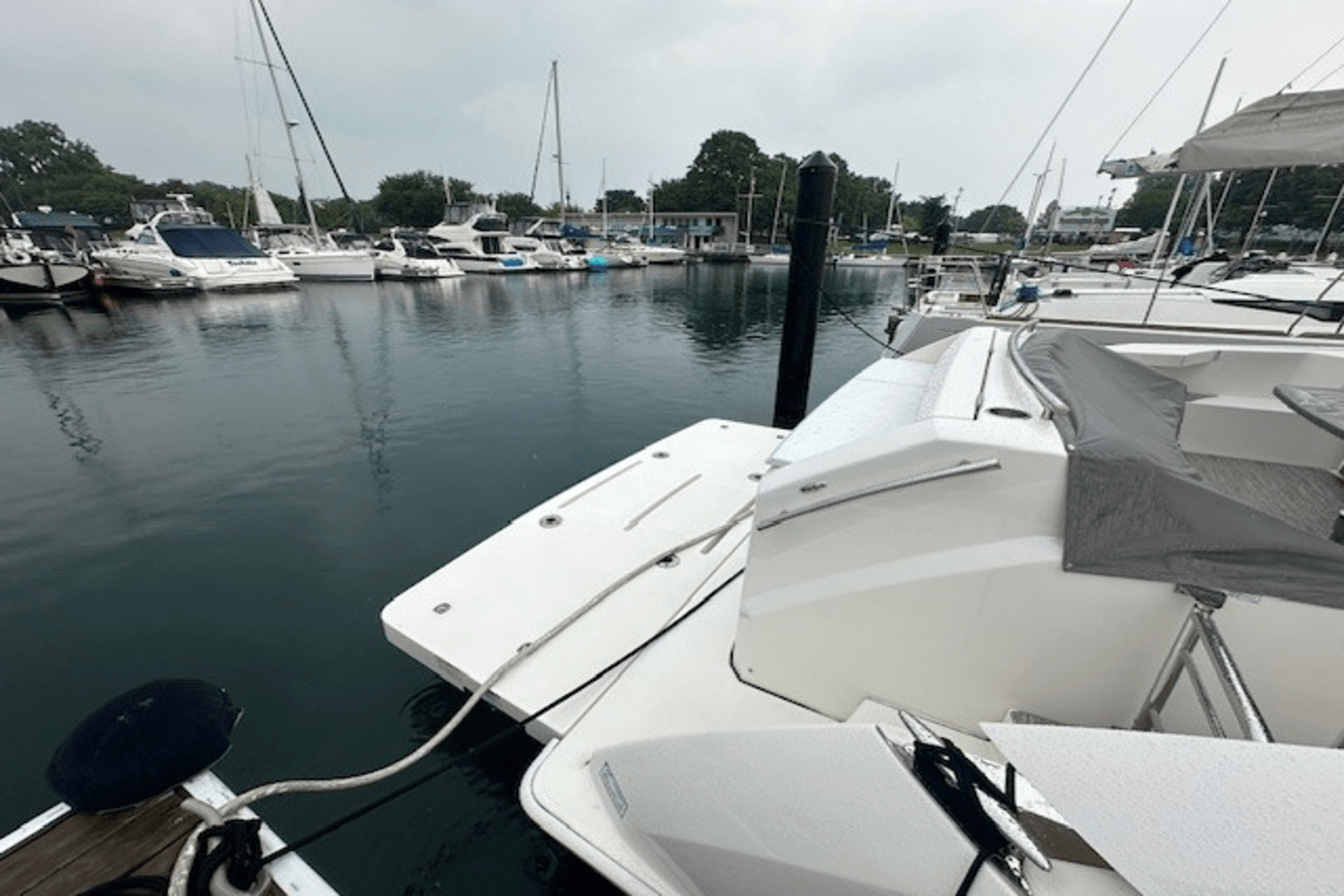 2022 Tiara Yachts 44 COUPE Image Thumbnail #5
