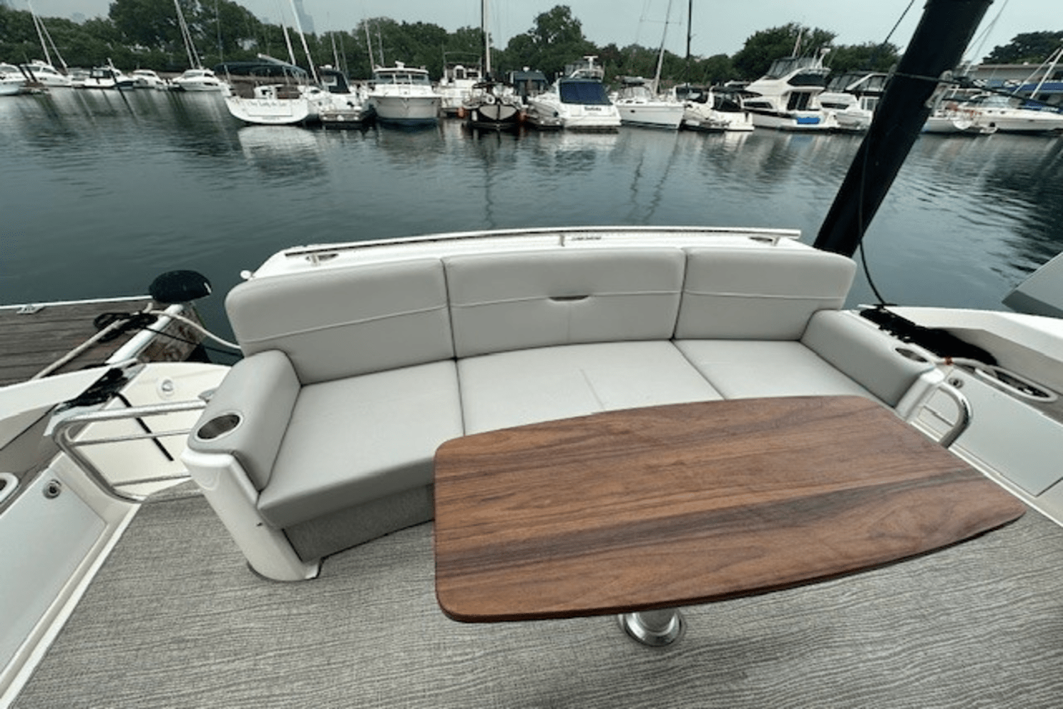 2022 Tiara Yachts 44 COUPE Image Thumbnail #10